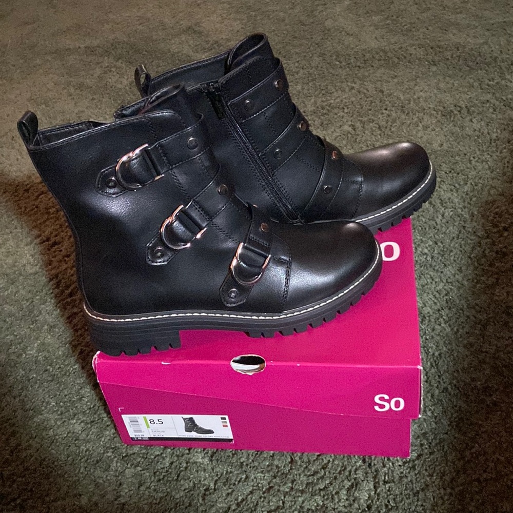 Black combat boots size 8.5